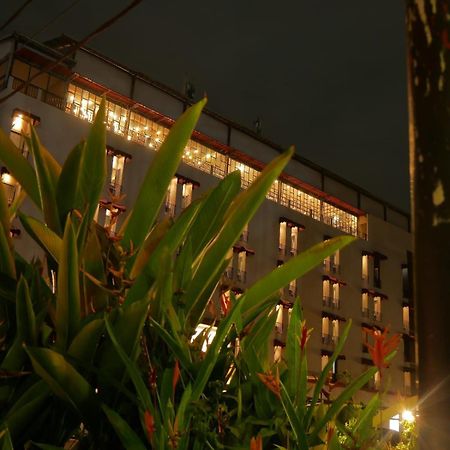 Meotel Purwokerto Exterior foto