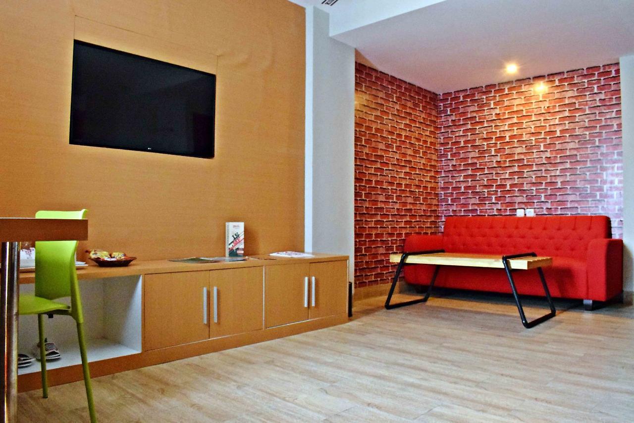Meotel Purwokerto Exterior foto