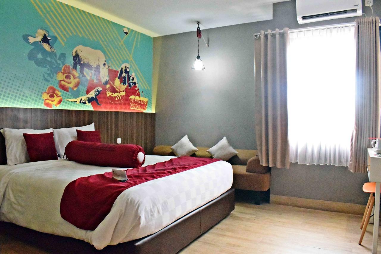 Meotel Purwokerto Exterior foto